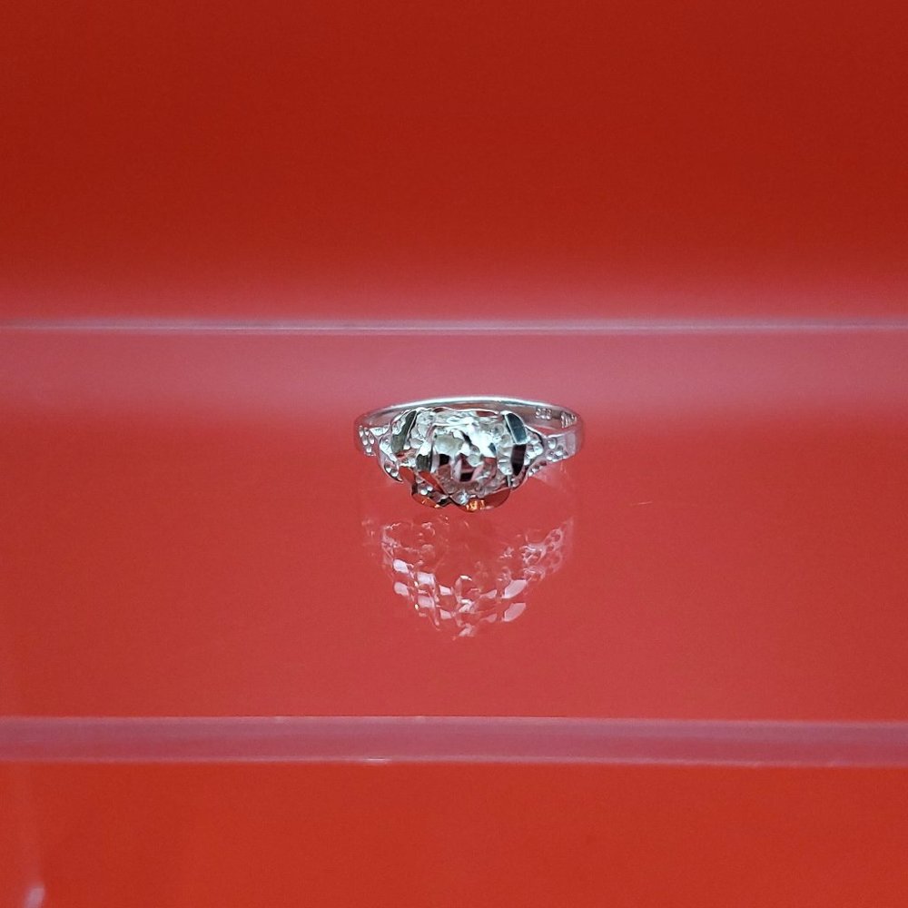Size 7 925 Sterling Silver Carved Style Flower Nature Ring